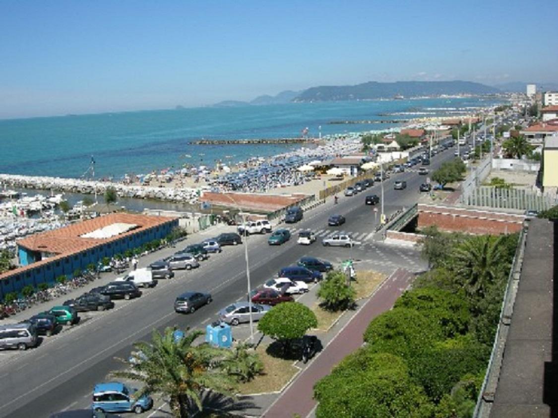 Casamare Gianluca Διαμέρισμα Marina di Massa Εξωτερικό φωτογραφία
